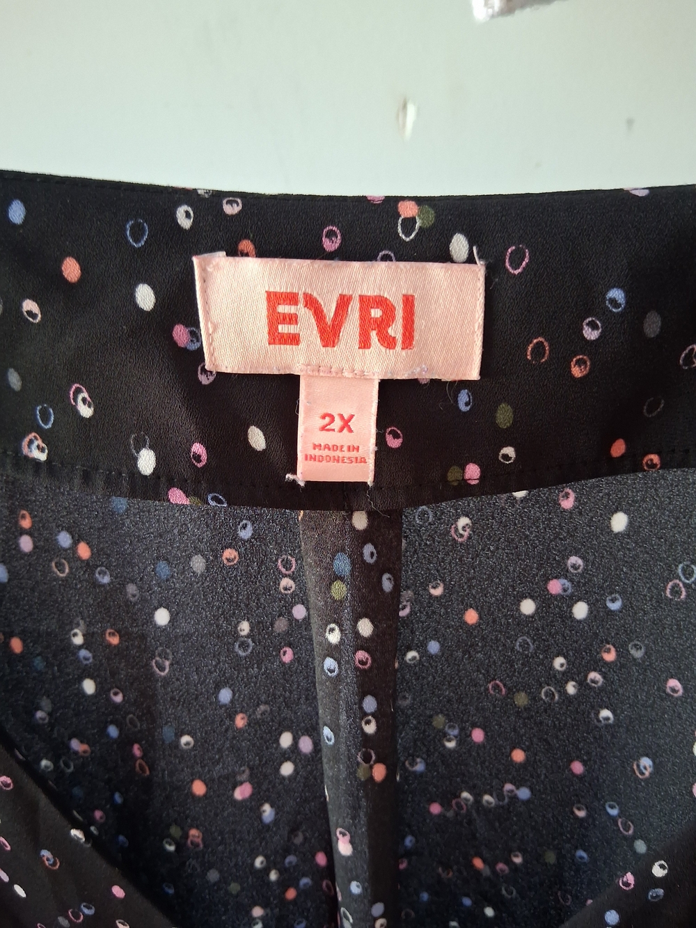 EVRI Black Dot-Print V-Neck Flutter-Sleee Blouse - Picture 3 of 5